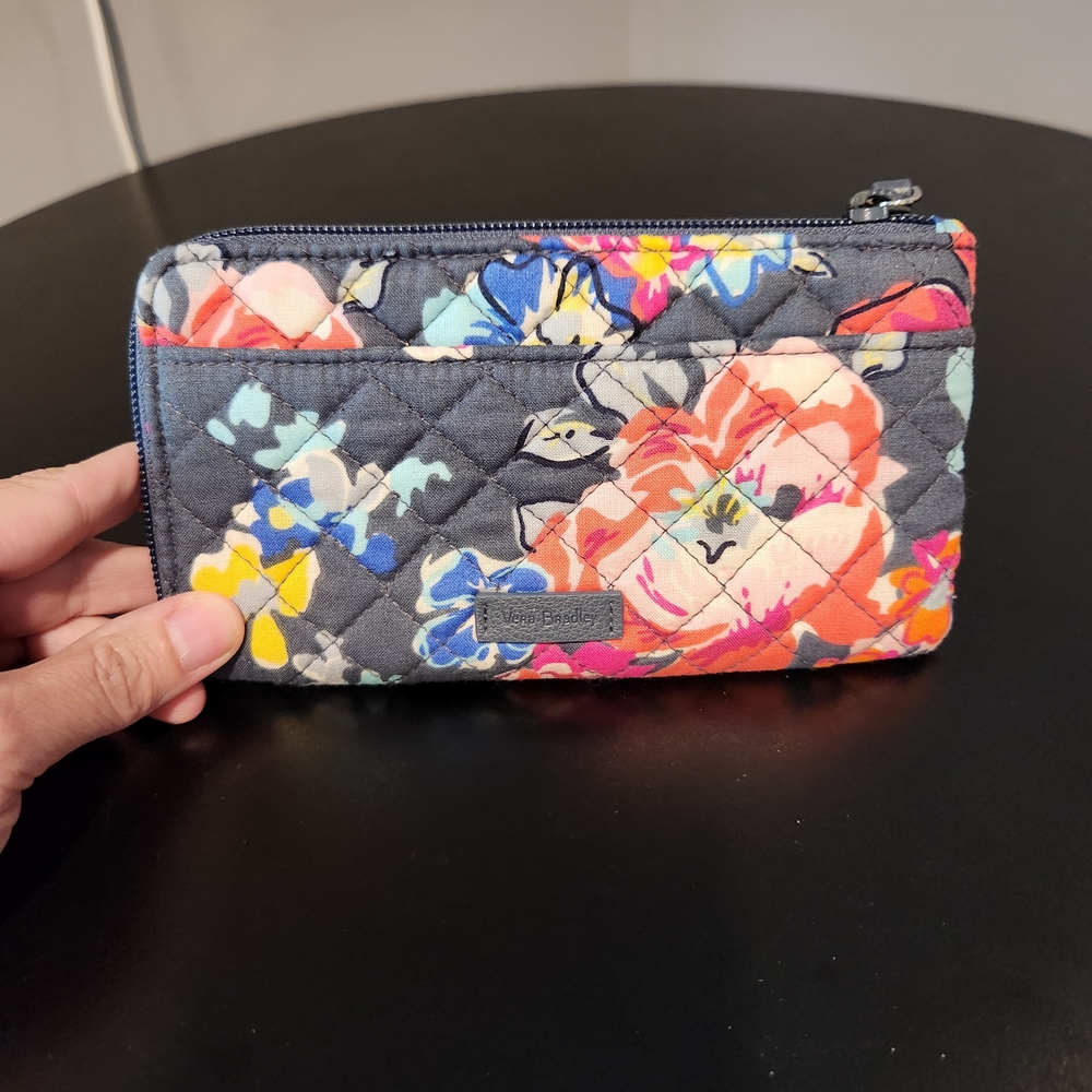 Vera Bradley Multicolor Floral Quilted Wristlet - Picture 1 of 4